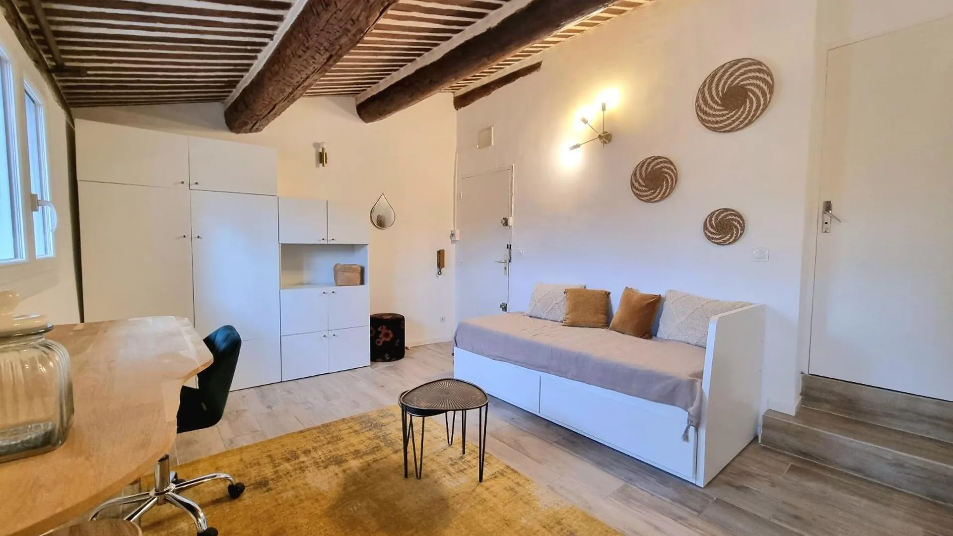 Studio Lumineux Clim - Centre Ville Aix-en-Provence